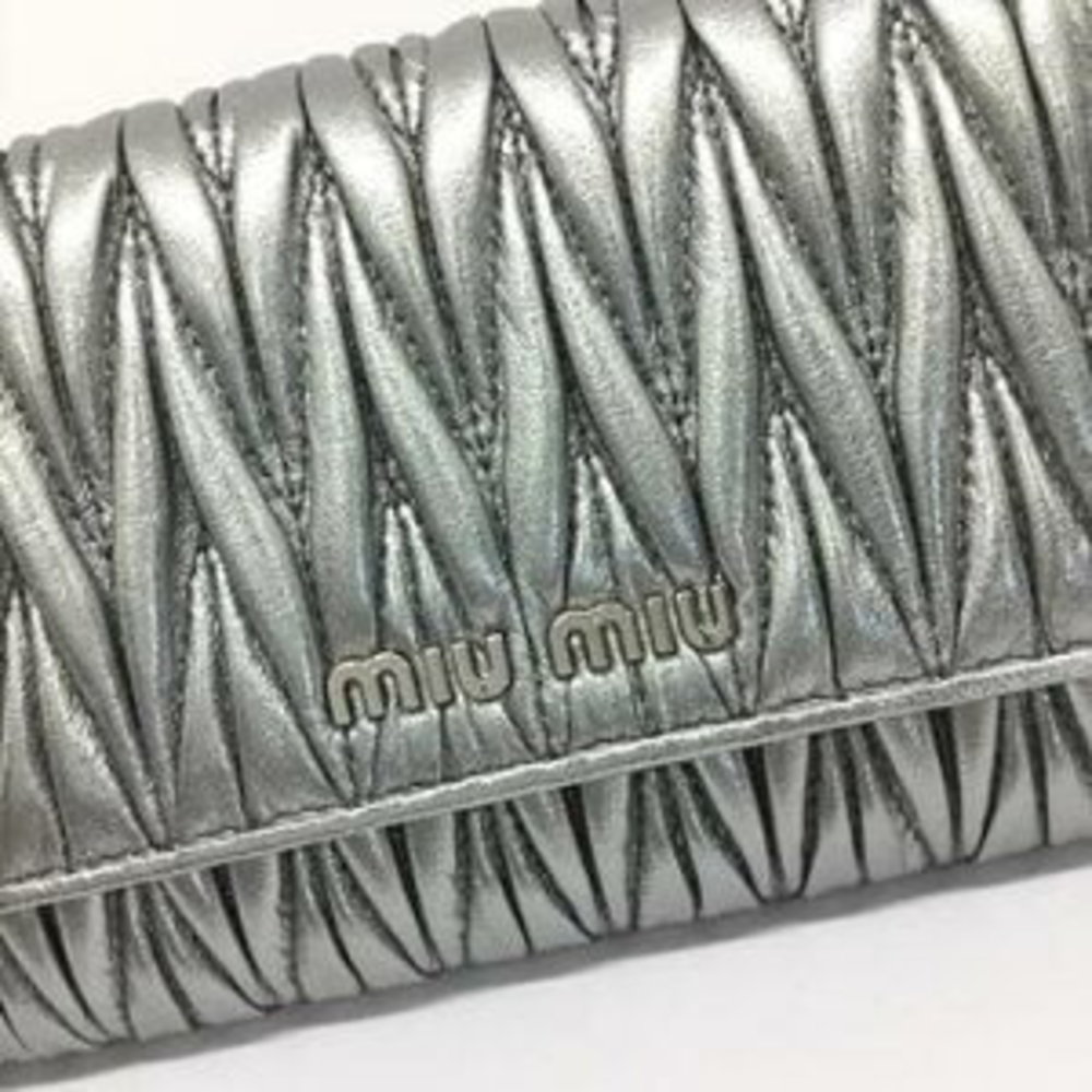 Miu Miu Wallet Clutch Bag ID Chain - Picture 4 of 7